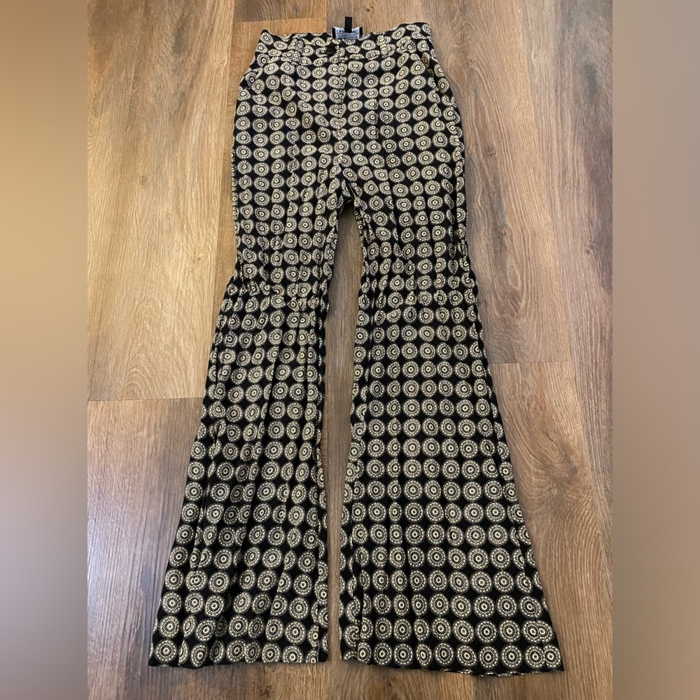 & OTHER STORIES - PRINTED SILKY FLARED PANT - US SIZE 2